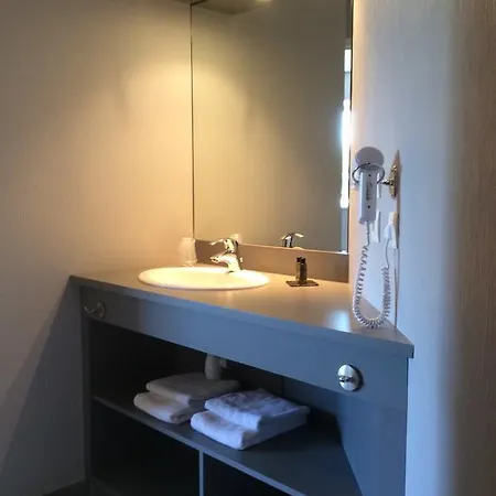 Domaine De La Barbinais 2* סן מלו